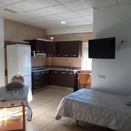 Hostal Via Del Caminante Madrigalejo Zewnętrze zdjęcie