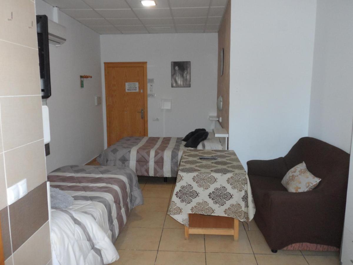 Hostal Via Del Caminante Madrigalejo Zewnętrze zdjęcie