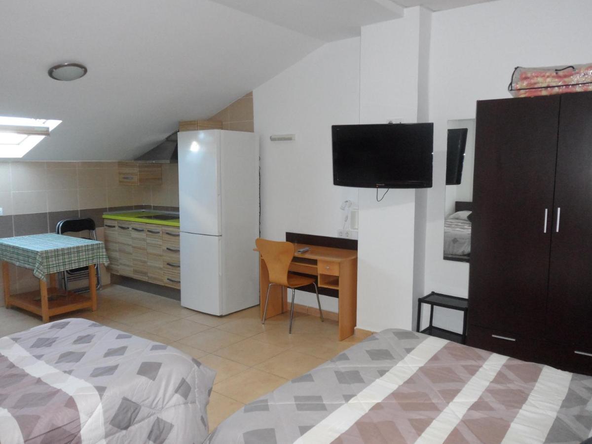 Hostal Via Del Caminante Madrigalejo Zewnętrze zdjęcie
