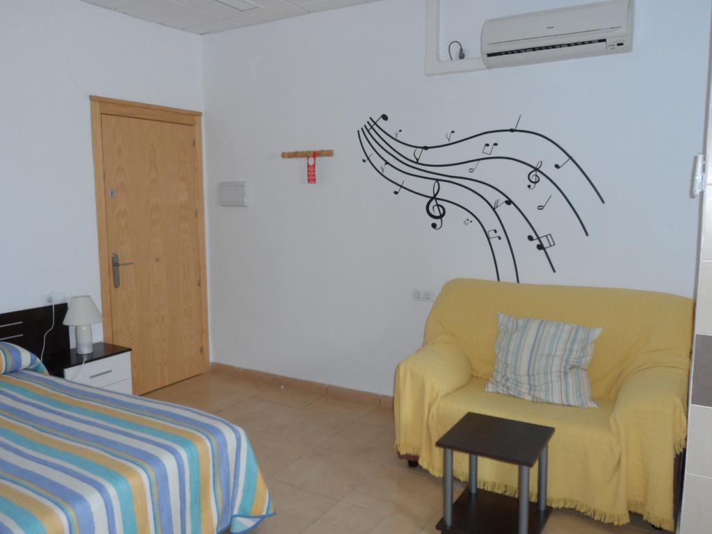 Hostal Via Del Caminante Madrigalejo Zewnętrze zdjęcie