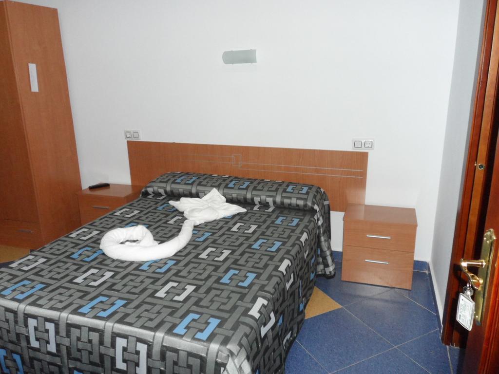 Hostal Via Del Caminante Madrigalejo Zewnętrze zdjęcie