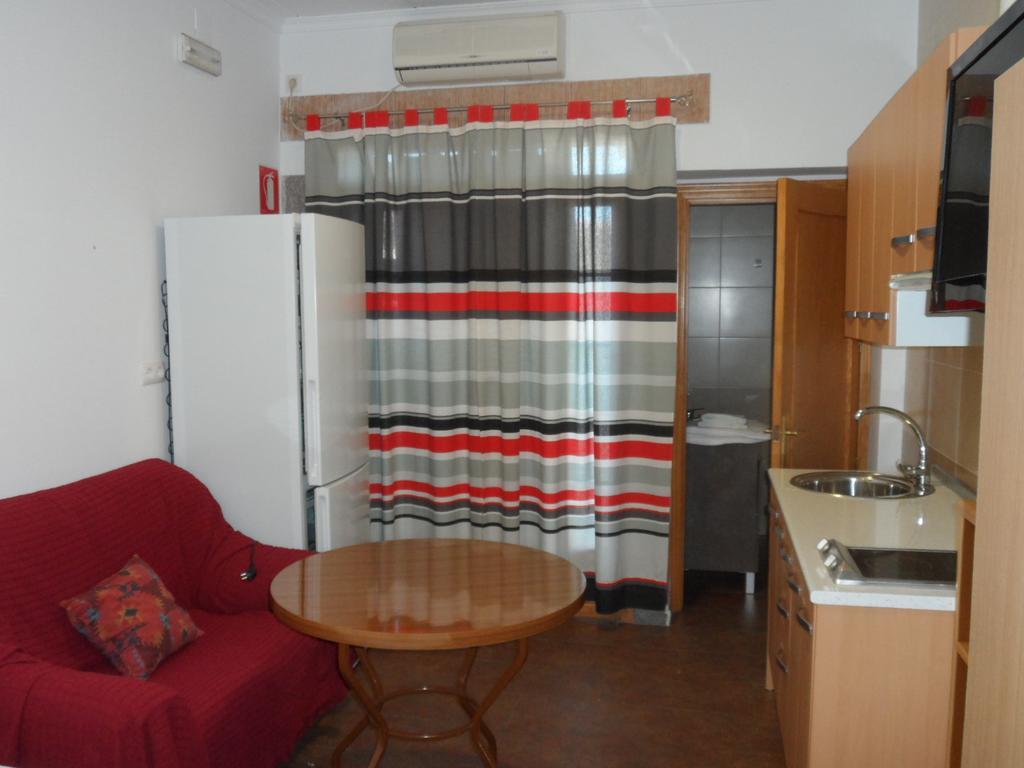Hostal Via Del Caminante Madrigalejo Zewnętrze zdjęcie