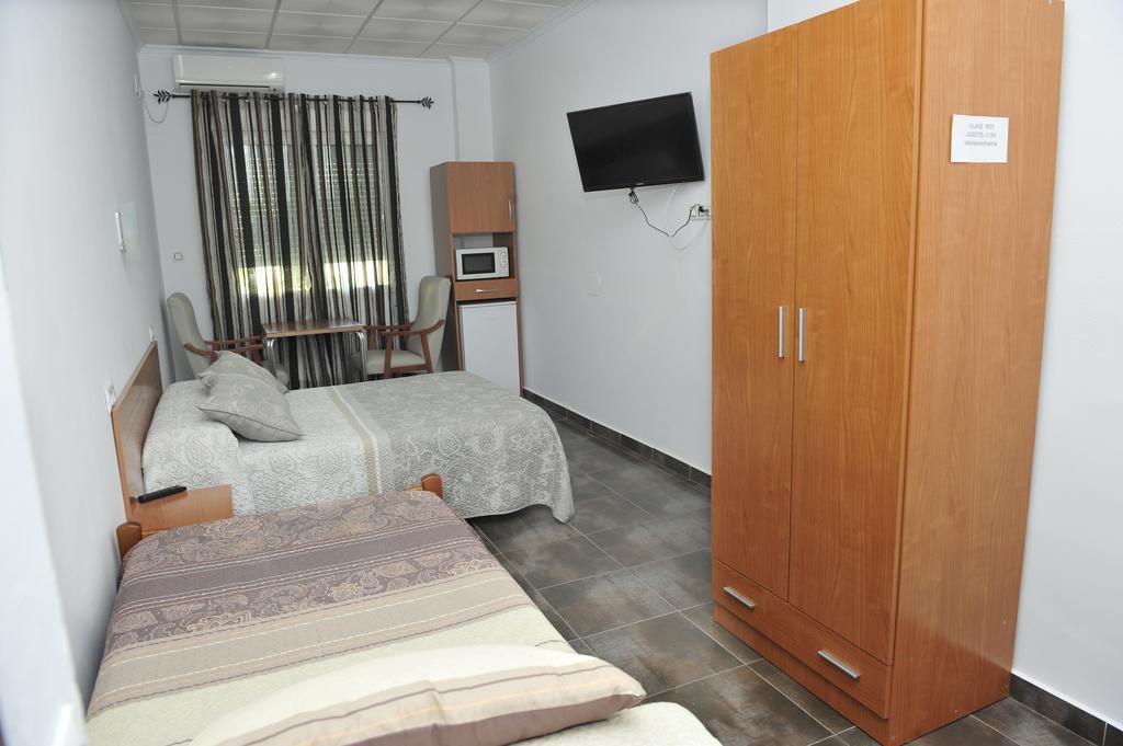 Hostal Via Del Caminante Madrigalejo Zewnętrze zdjęcie