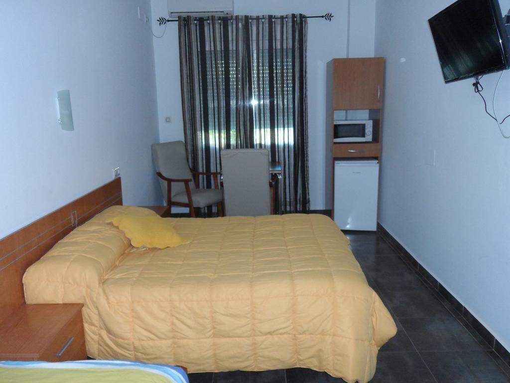 Hostal Via Del Caminante Madrigalejo Zewnętrze zdjęcie
