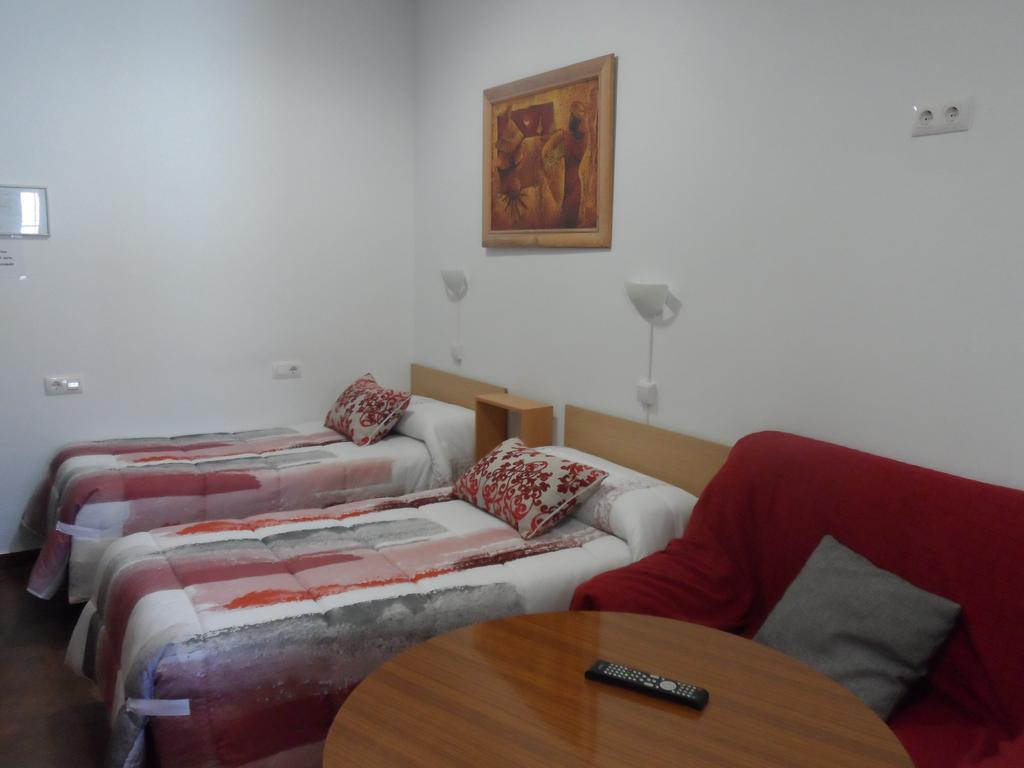 Hostal Via Del Caminante Madrigalejo Zewnętrze zdjęcie