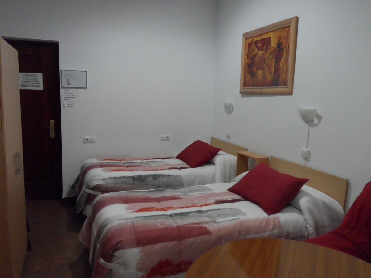 Hostal Via Del Caminante Madrigalejo Zewnętrze zdjęcie