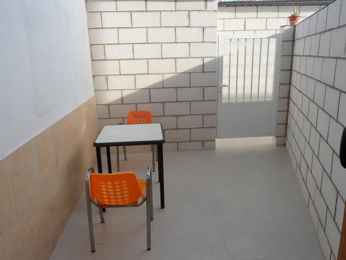 Hostal Via Del Caminante Madrigalejo Zewnętrze zdjęcie